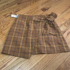 NWT: Aritzia Wilfred Dorine plaid fall skirt with large bow